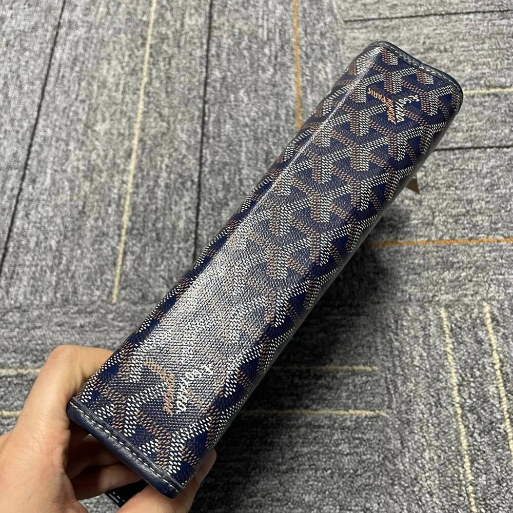 100% Authentic Goyard MM Leather Clutch Bag - Picture 6 of 13
